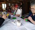 Warsztaty malowania pisanek w Garncarskiej Wiosce w Kamionce