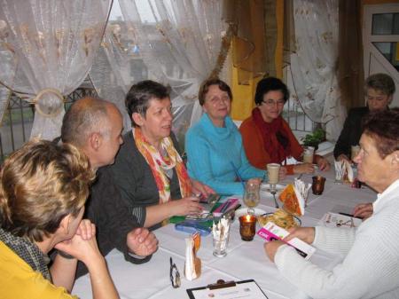 2009-11-07.Pierwsze spotkanie Dyskusyjnego Klubu Ksiki. Opiekun - Ewa Sotomska