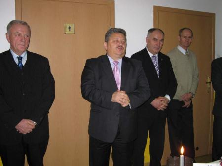 7 grudnia 2010r. Spotkanie...starosta Marian Janicki yczy suchaczom  zdrowia i jak najwicej wsplnych spotka