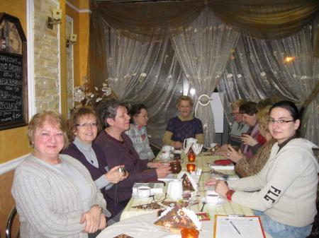 2 grudnia 2010r. Spotkanie DKK w kawiarni "Dolce vita". Dyskutujemy nad ksik I.Newerlego:"Lene morze" i nad nadchodzcymi witami